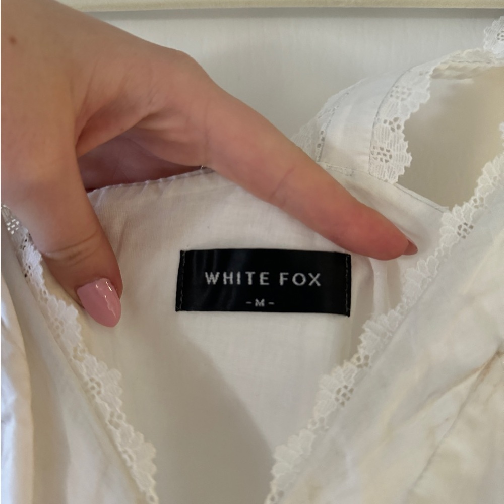 WHITE FOX - Picture 3 of 5